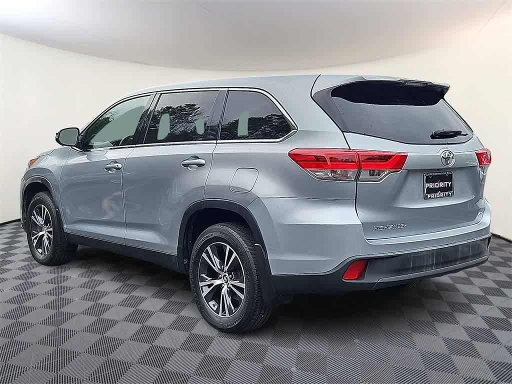 Thumbnail: 2019 Toyota Highlander - 6