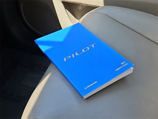 Thumbnail: 2017 Honda Pilot - 27