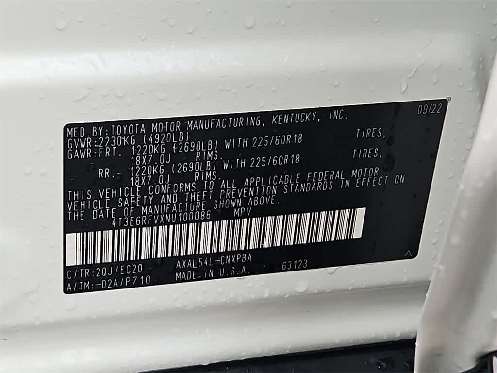 Thumbnail: 2022 Toyota RAV4 - 27