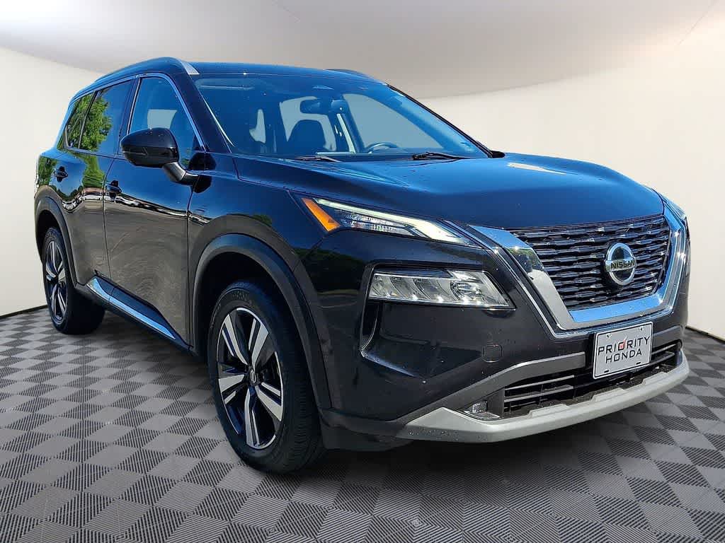 Thumbnail: 2021 Nissan Rogue - 3