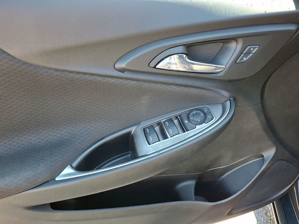 Thumbnail: 2020 Chevrolet Malibu - 13