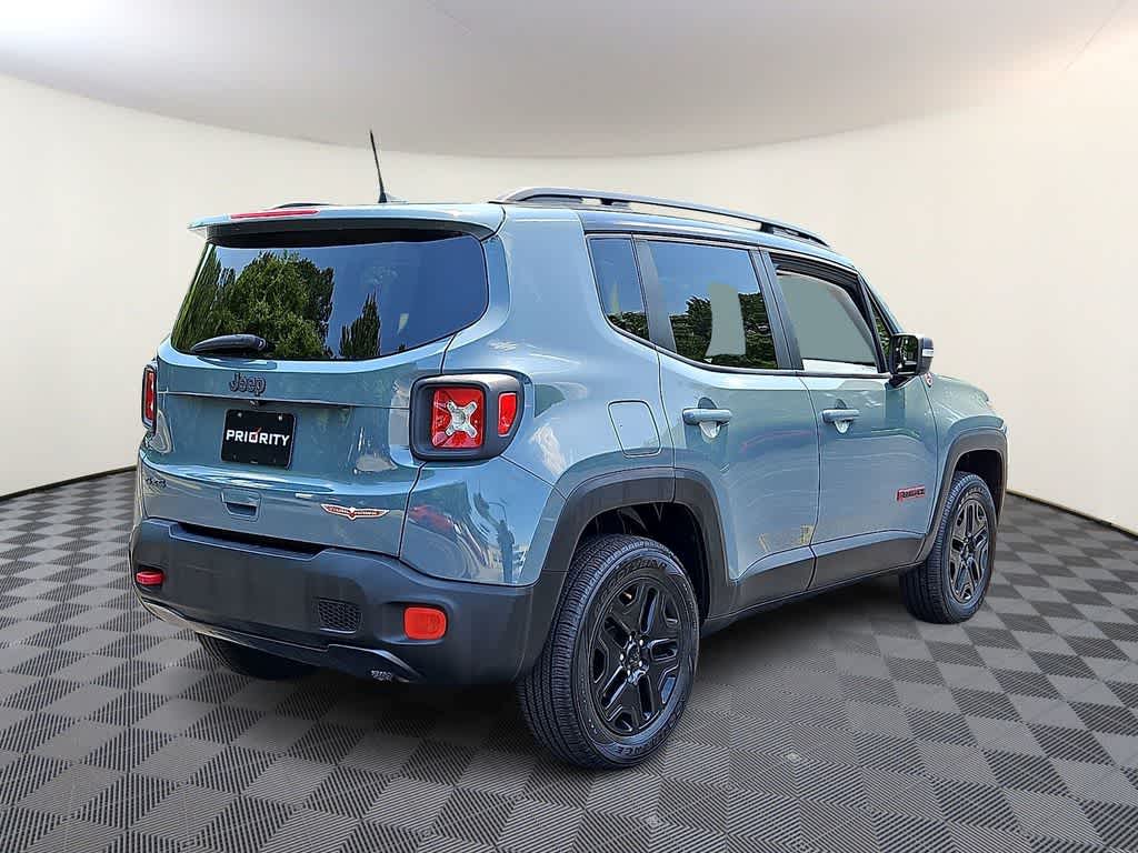 Thumbnail: 2018 Jeep Renegade - 4