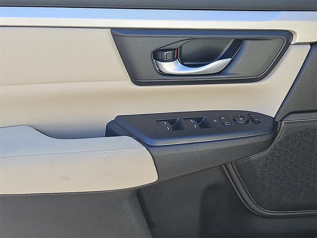 Thumbnail: 2017 Honda CR-V - 11