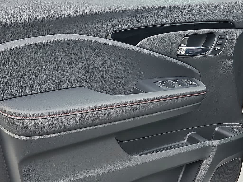 Thumbnail: 2026 Honda Ridgeline - 8