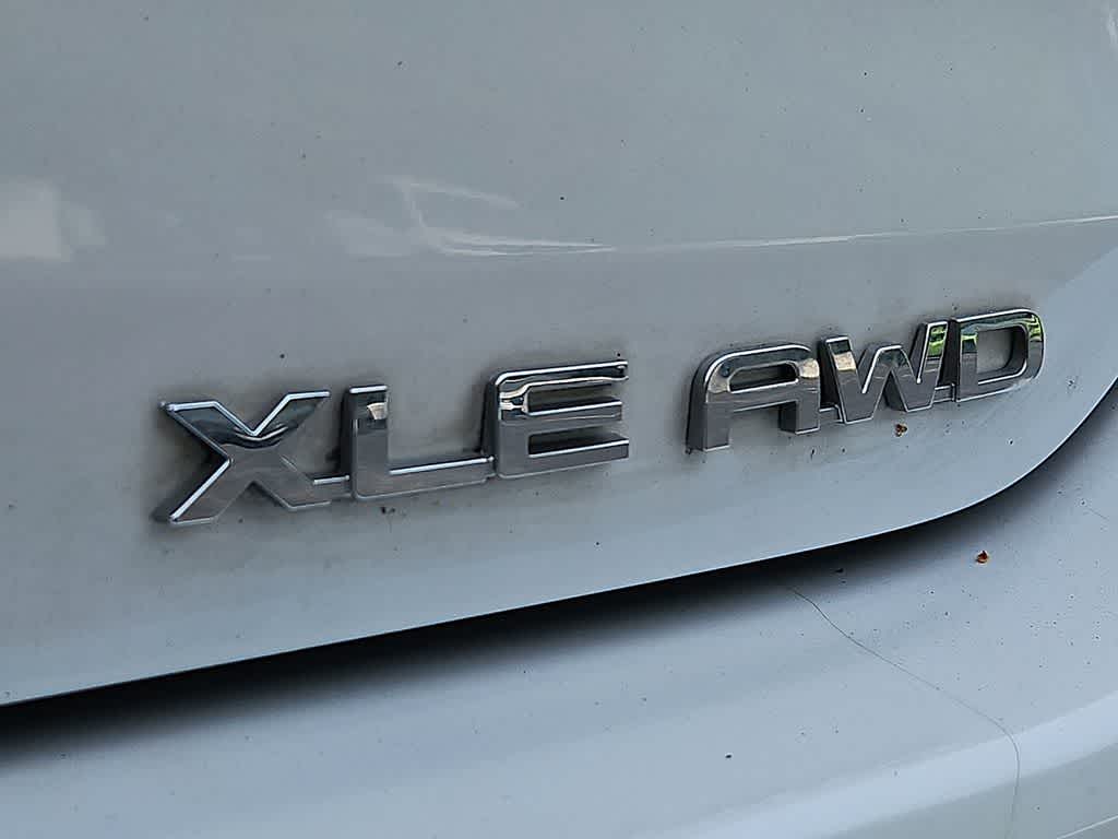 Thumbnail: 2022 Toyota Highlander - 31