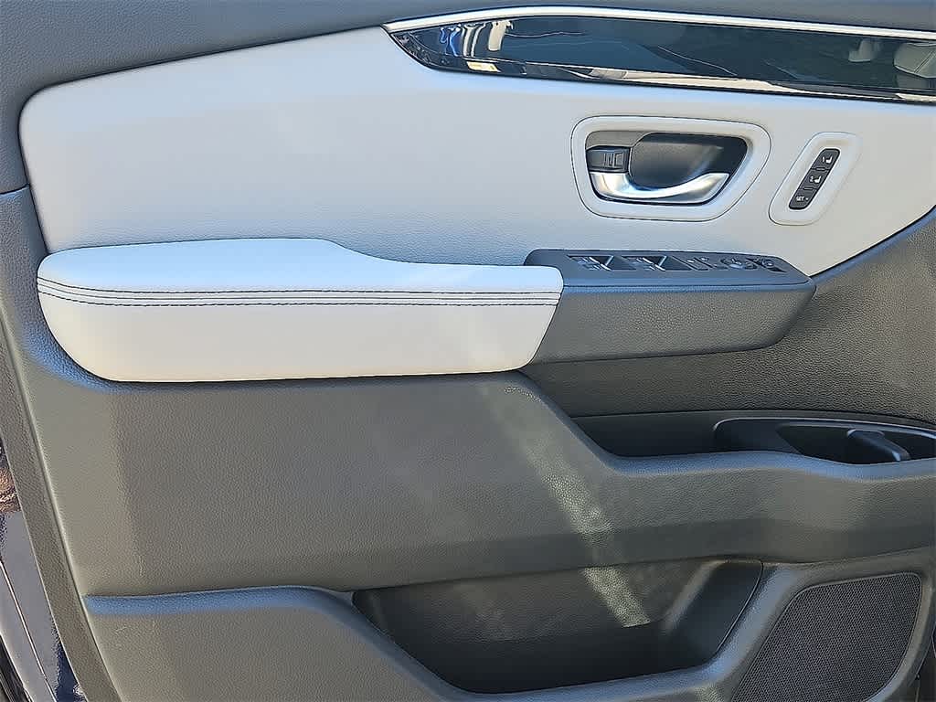 Thumbnail: 2025 Honda Pilot - 9