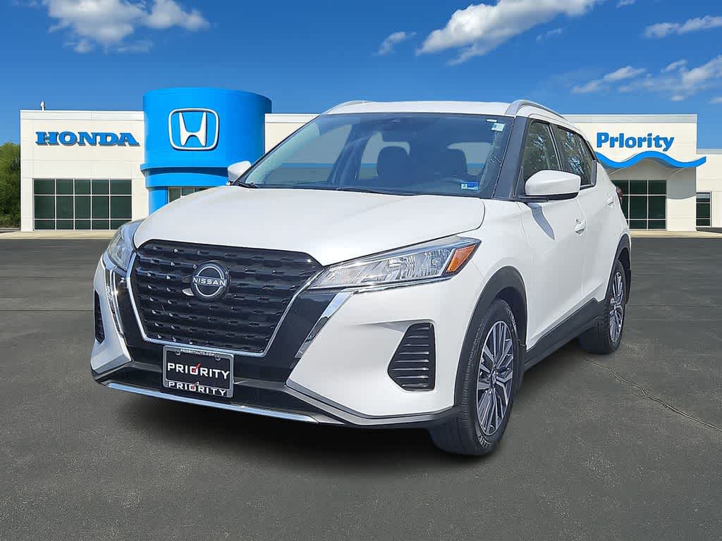 Thumbnail: 2023 Nissan Kicks - 1