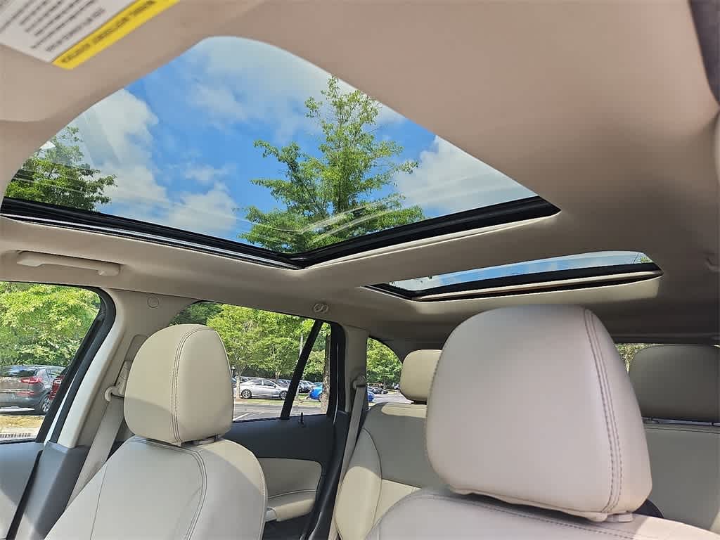 Thumbnail: 2014 Ford Edge - 14