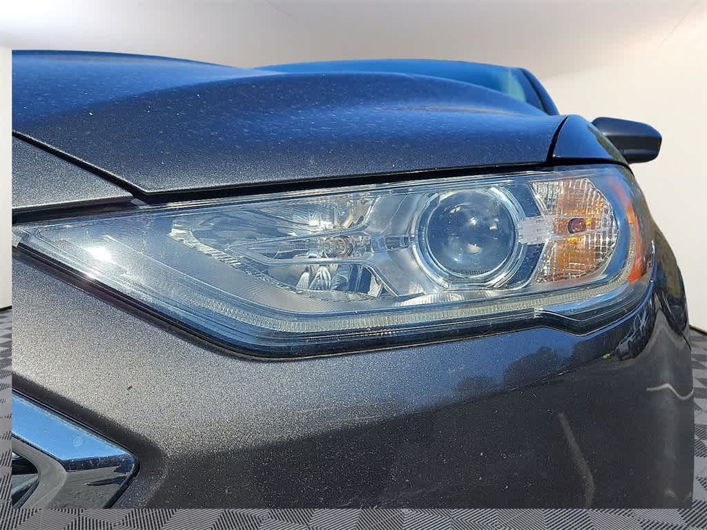 Thumbnail: 2018 Ford Fusion - 8