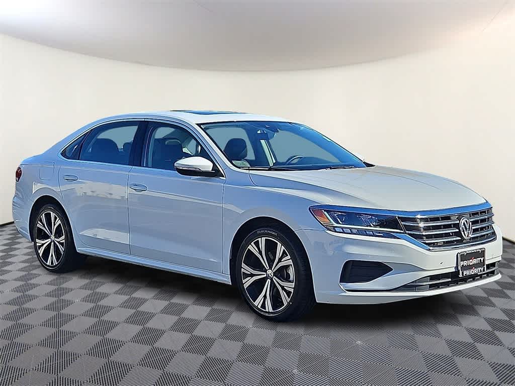 Thumbnail: 2022 Volkswagen Passat - 3
