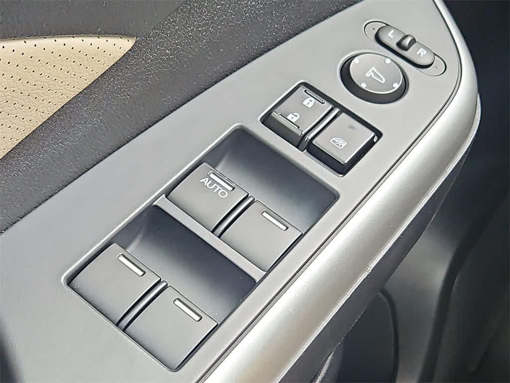 Thumbnail: 2015 Honda CR-V - 23