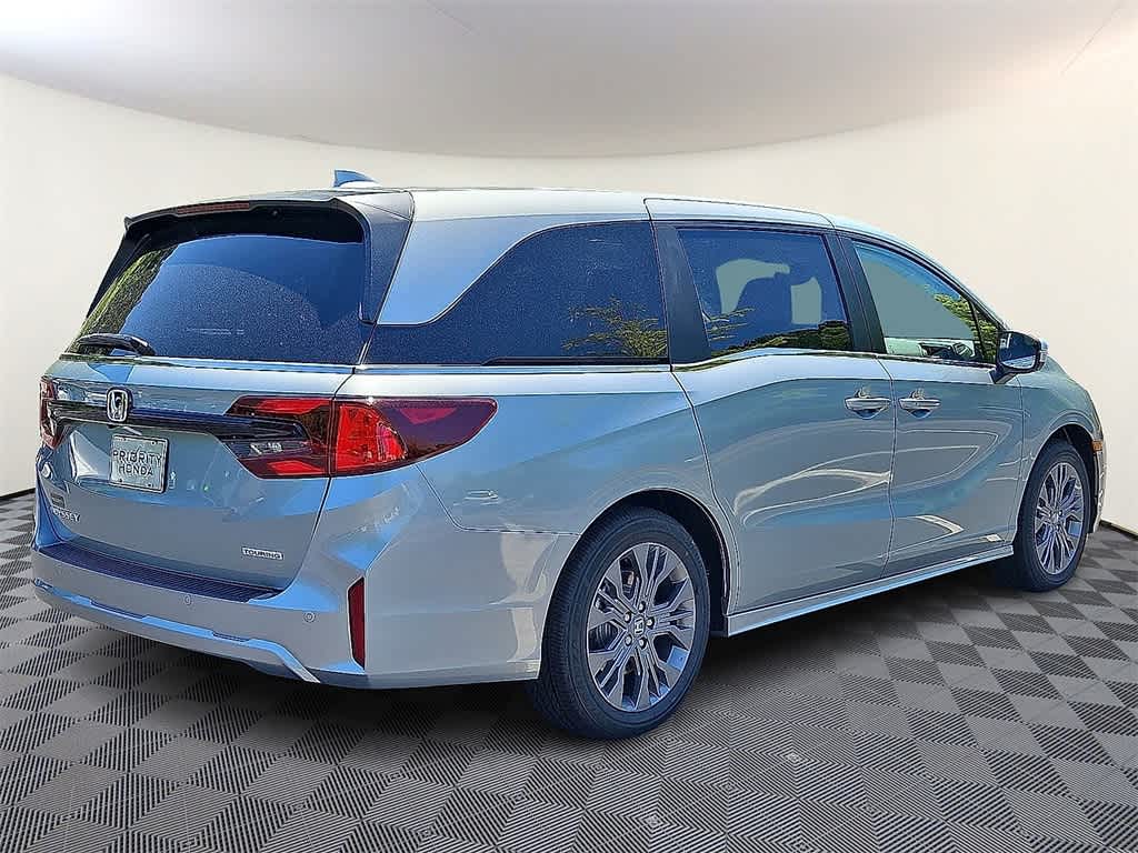 Thumbnail: 2026 Honda Odyssey - 3