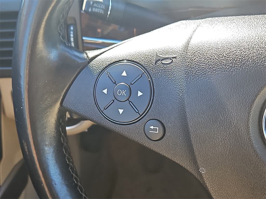 Thumbnail: 2011 Mercedes-Benz GLK - 18