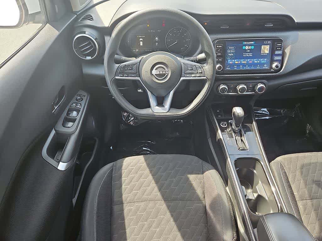 Thumbnail: 2023 Nissan Kicks - 12