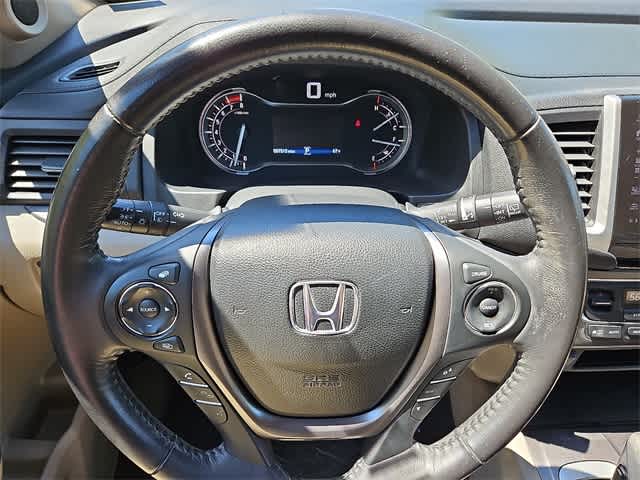 Thumbnail: 2017 Honda Pilot - 20