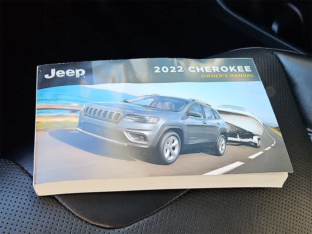 Thumbnail: 2022 Jeep Cherokee - 23