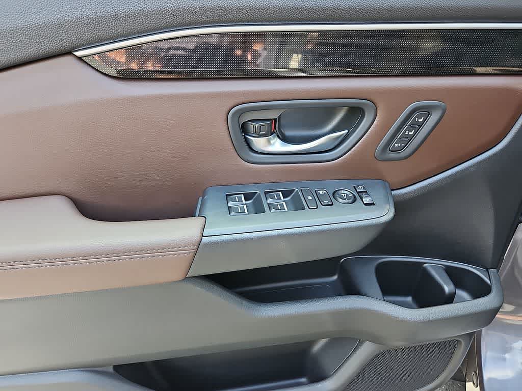 Thumbnail: 2025 Honda Pilot - 13