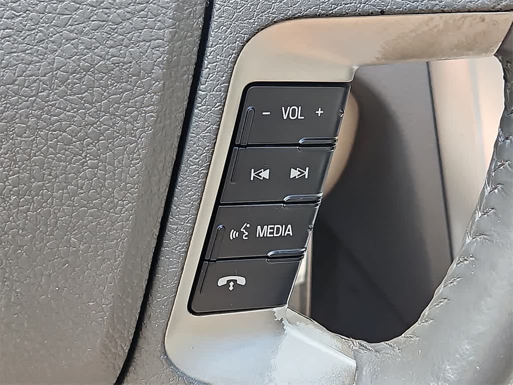 Thumbnail: 2010 Ford Fusion - 23
