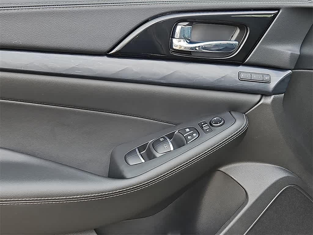 Thumbnail: 2023 Nissan Maxima - 11