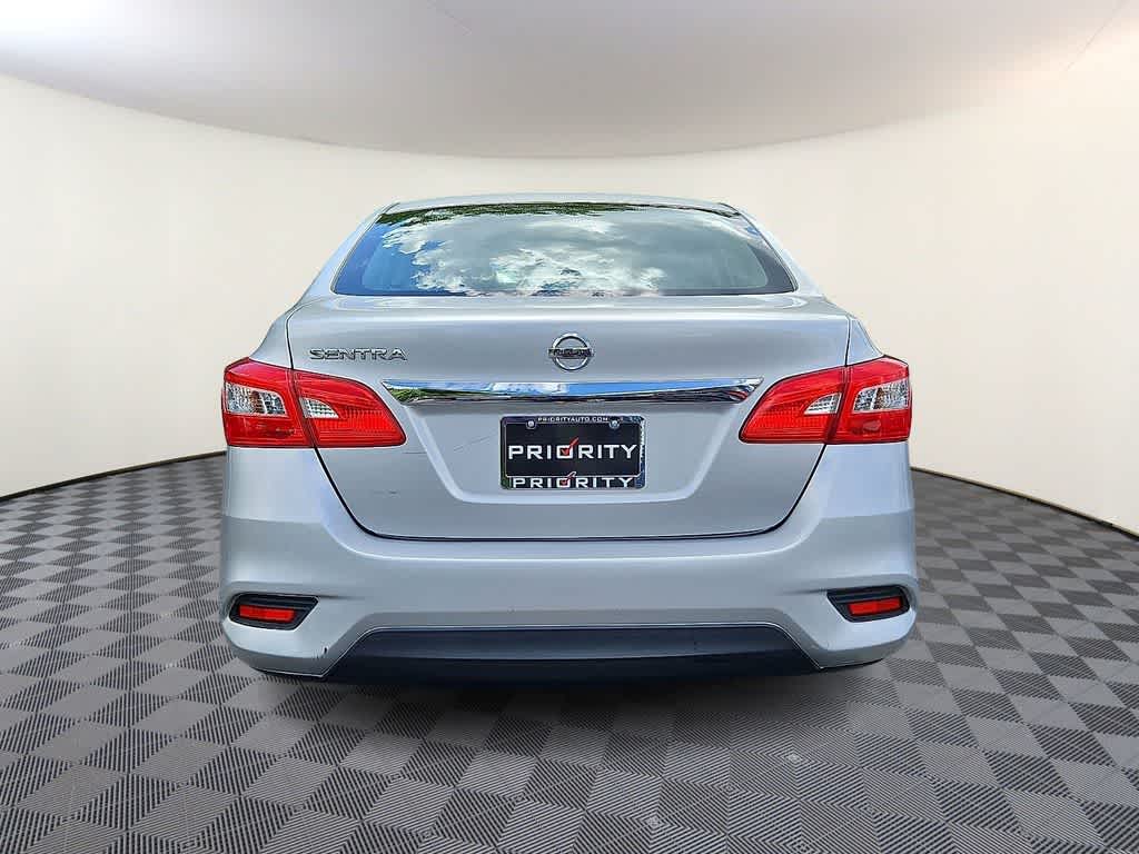 Thumbnail: 2016 Nissan Sentra - 5