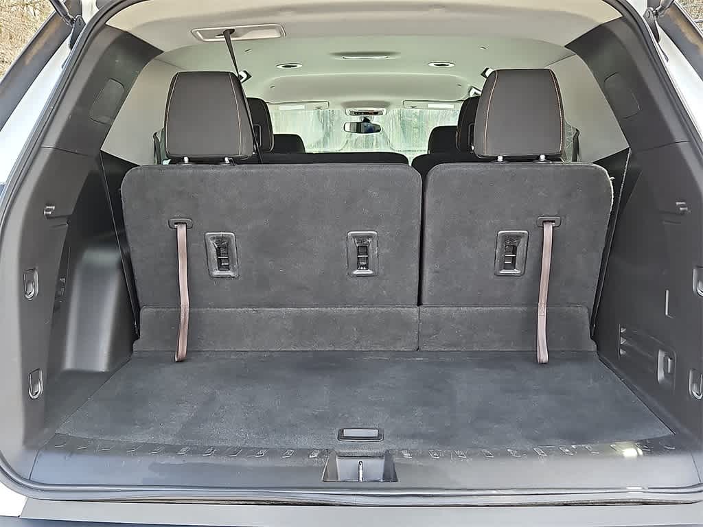 Thumbnail: 2018 Chevrolet Traverse - 27