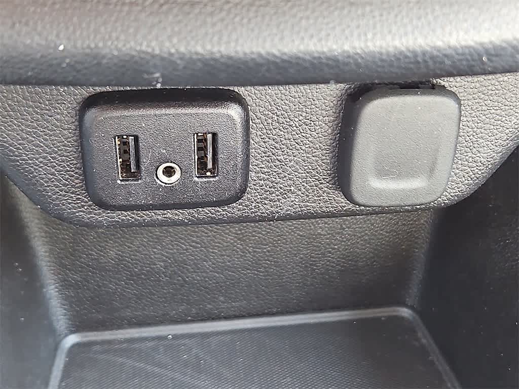 Thumbnail: 2018 Chevrolet Traverse - 23