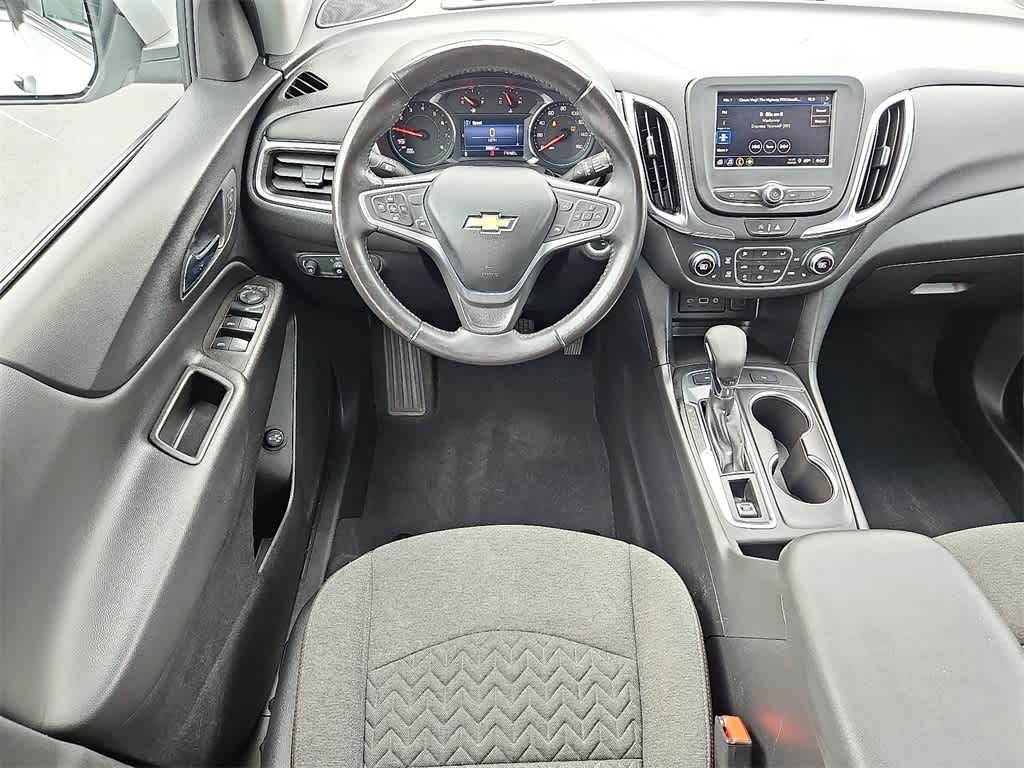 Thumbnail: 2022 Chevrolet Equinox - 9