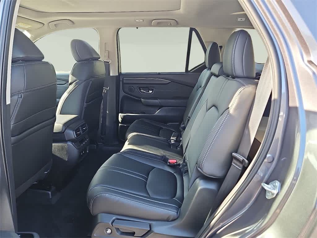 Thumbnail: 2026 Honda Pilot - 6