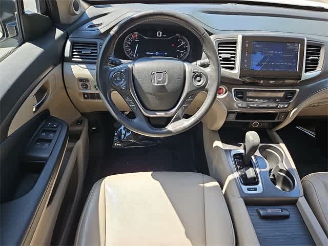 Thumbnail: 2017 Honda Pilot - 12