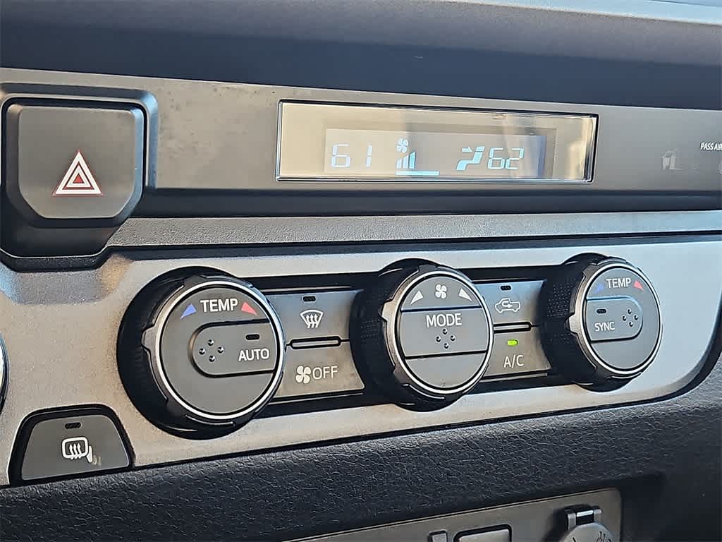 Thumbnail: 2022 Toyota Tacoma - 14