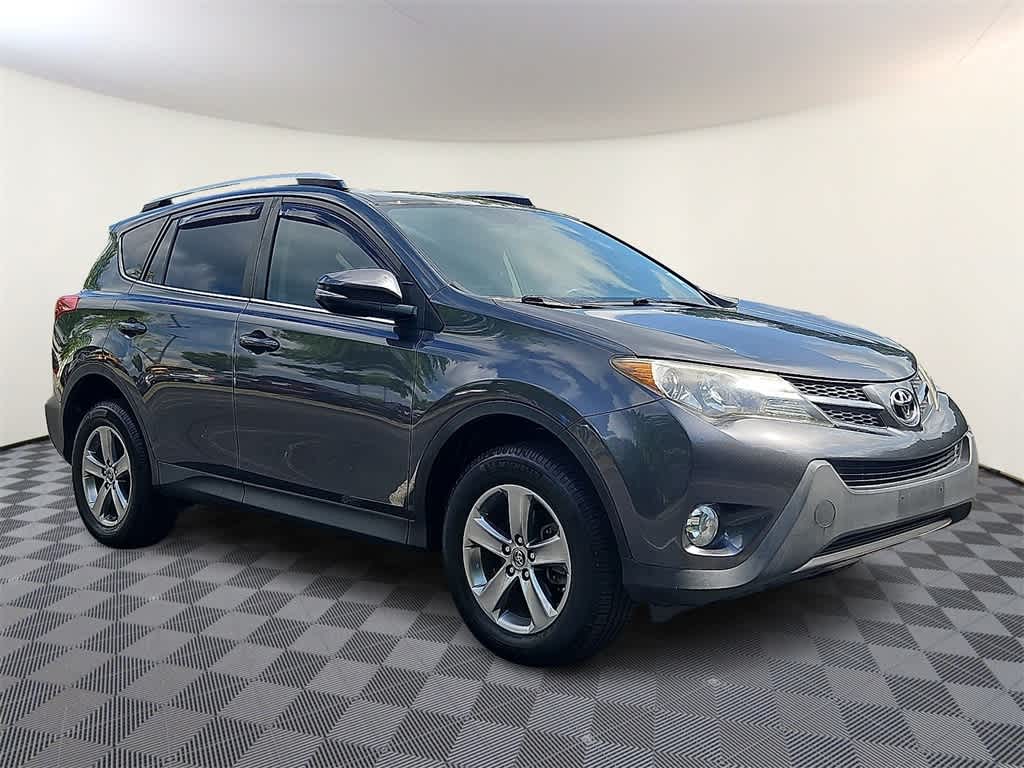 Thumbnail: 2015 Toyota RAV4 - 3