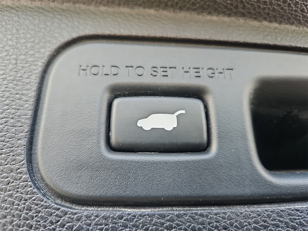 2023 Honda Odyssey Elite 32