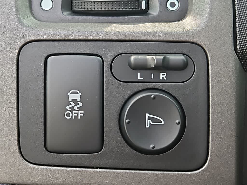 Thumbnail: 2010 Honda CR-V - 23