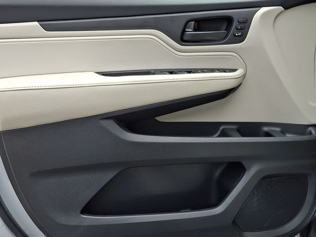 Thumbnail: 2026 Honda Odyssey - 9