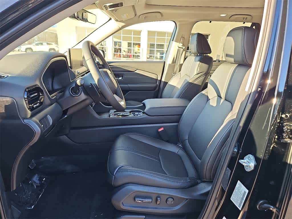 Thumbnail: 2026 Honda Pilot - 8