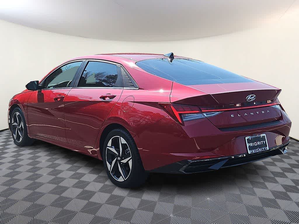 Thumbnail: 2022 Hyundai Elantra - 6