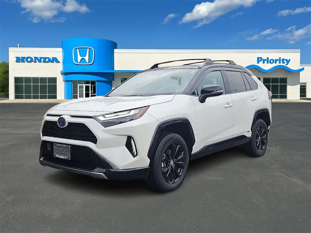 Thumbnail: 2022 Toyota RAV4 - 1