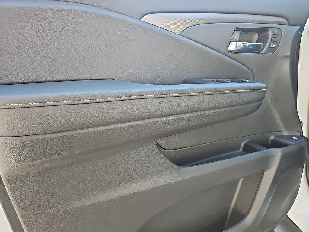 Thumbnail: 2026 Honda Ridgeline - 8