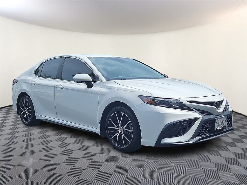 Thumbnail: 2024 Toyota Camry - 3