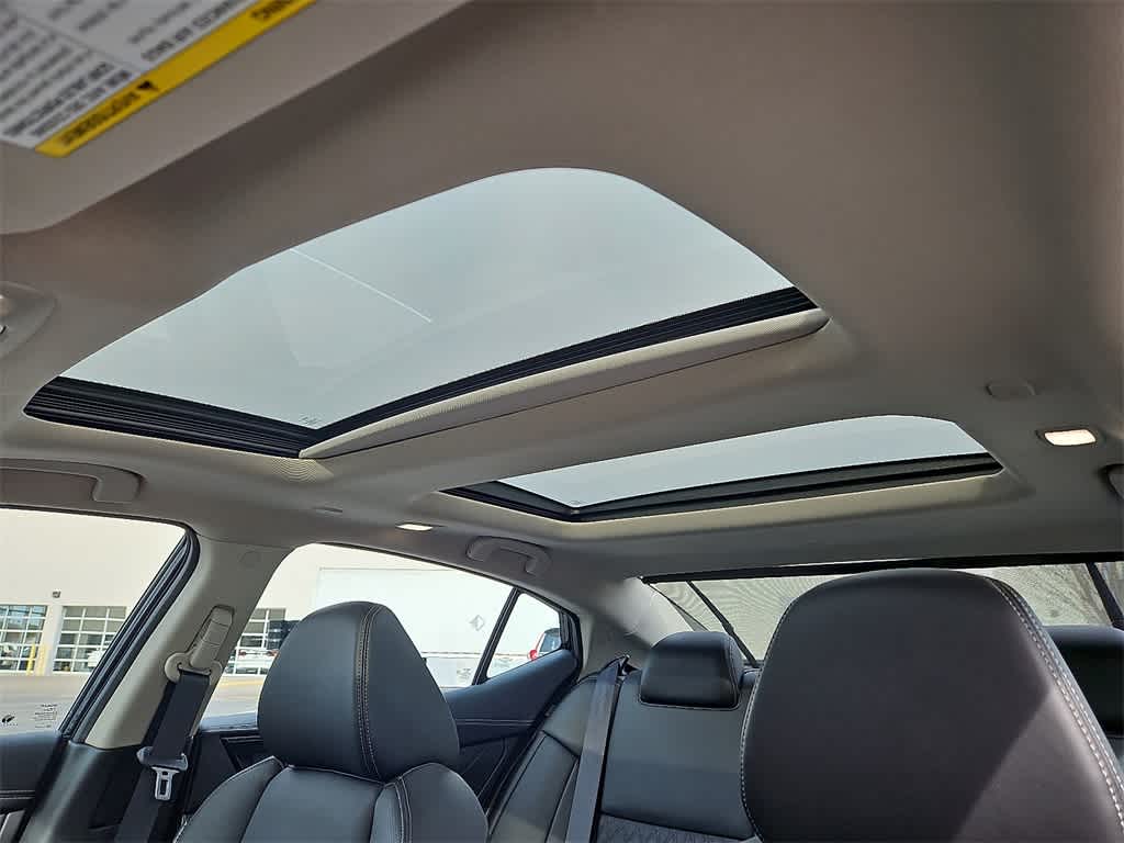 Thumbnail: 2023 Nissan Maxima - 13