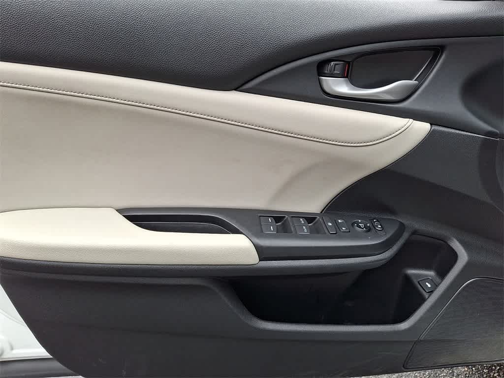 Thumbnail: 2020 Honda Insight - 11