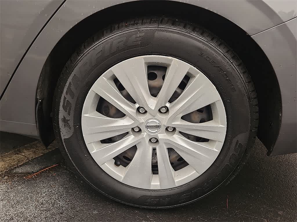 Thumbnail: 2020 Nissan Sentra - 7