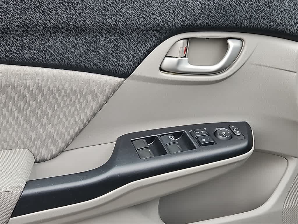 Thumbnail: 2015 Honda Civic - 10