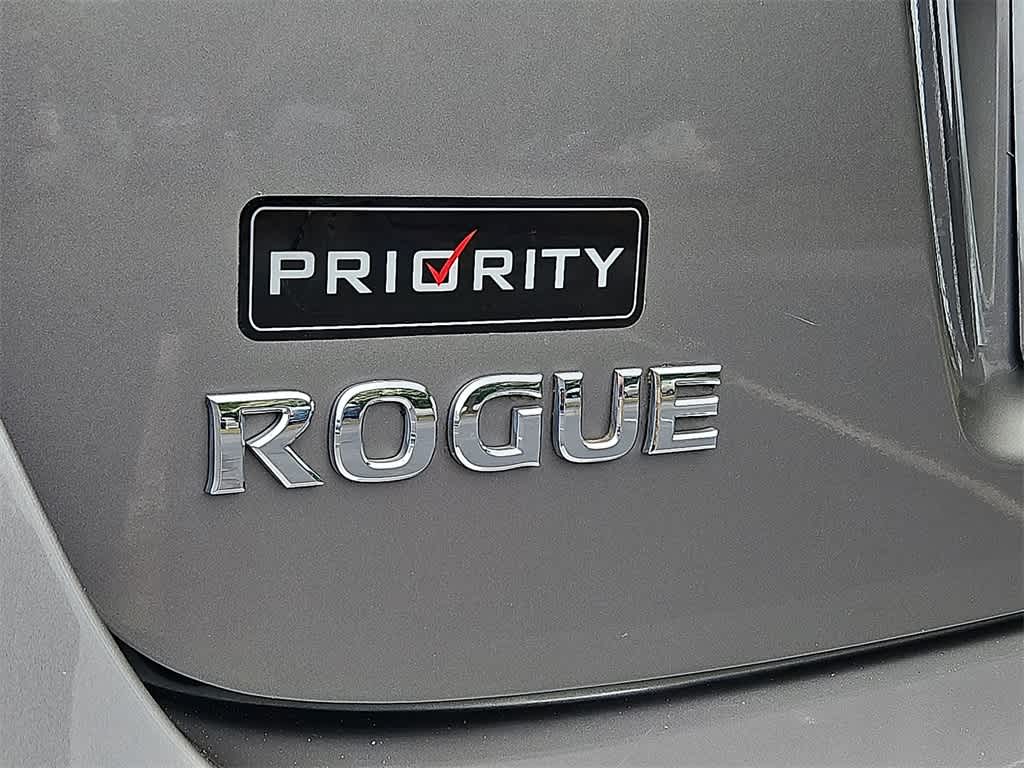 Thumbnail: 2012 Nissan Rogue - 30