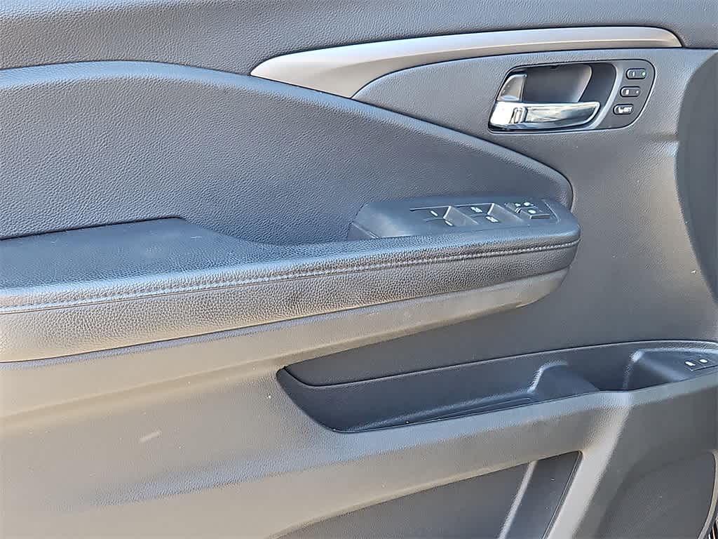 Thumbnail: 2022 Honda Pilot - 11