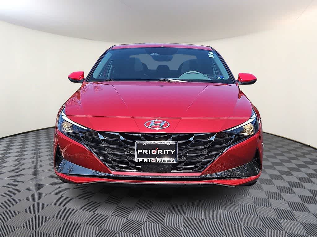 Thumbnail: 2022 Hyundai Elantra - 2