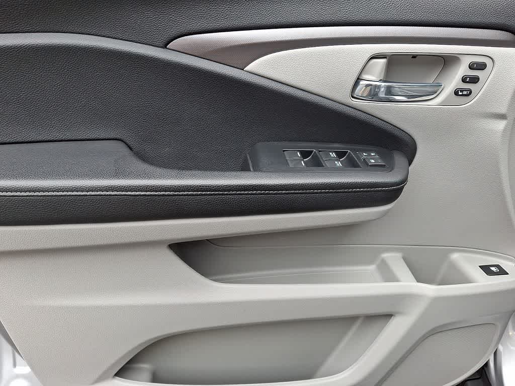 Thumbnail: 2021 Honda Ridgeline - 10