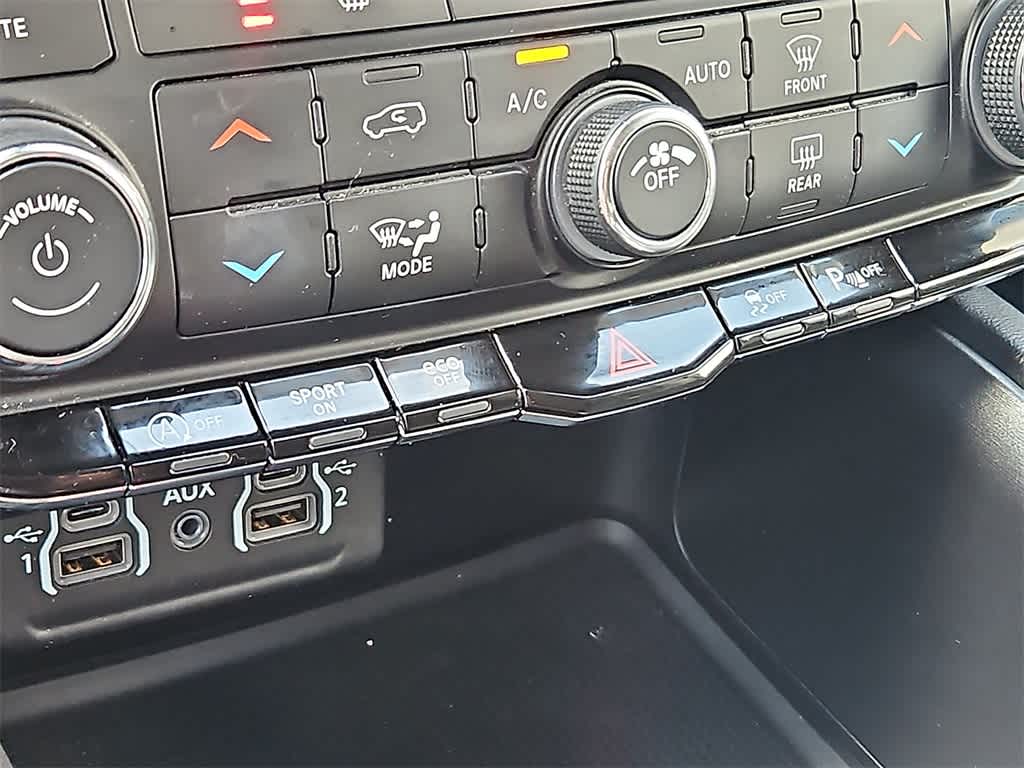 Thumbnail: 2021 Dodge Durango - 26