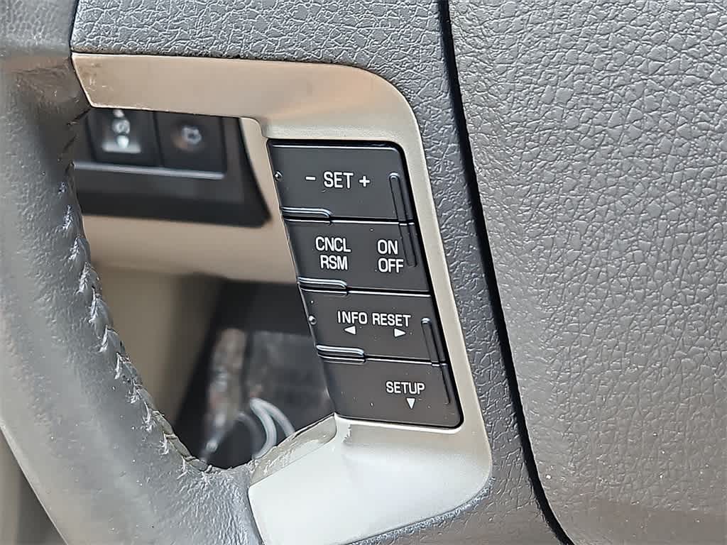 Thumbnail: 2010 Ford Fusion - 22