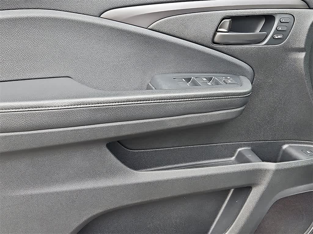 Thumbnail: 2023 Honda Passport - 11